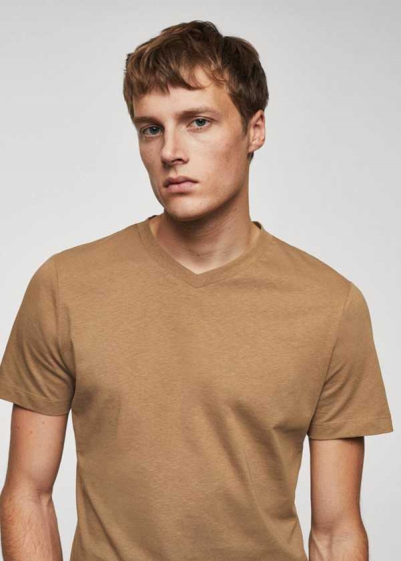 Mango Basic Bavlněné V-neck T-shirt | MNG-21725